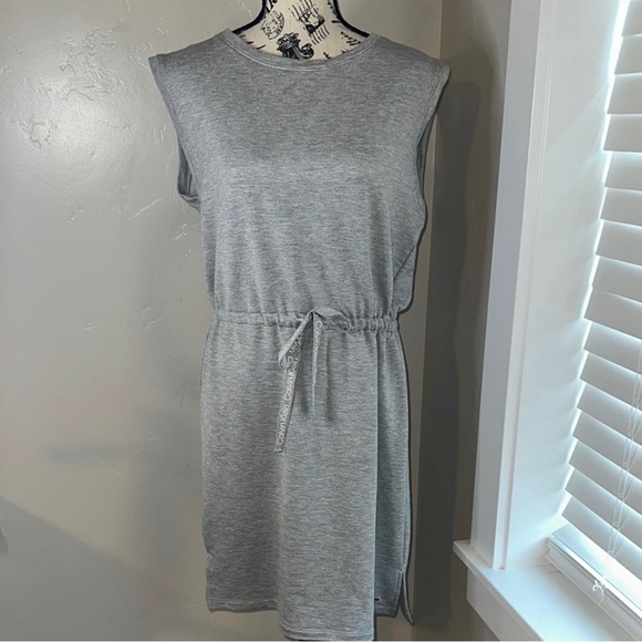 Calvin Klein Dresses & Skirts - NWOT Calvin Klein Tie Waist Dress